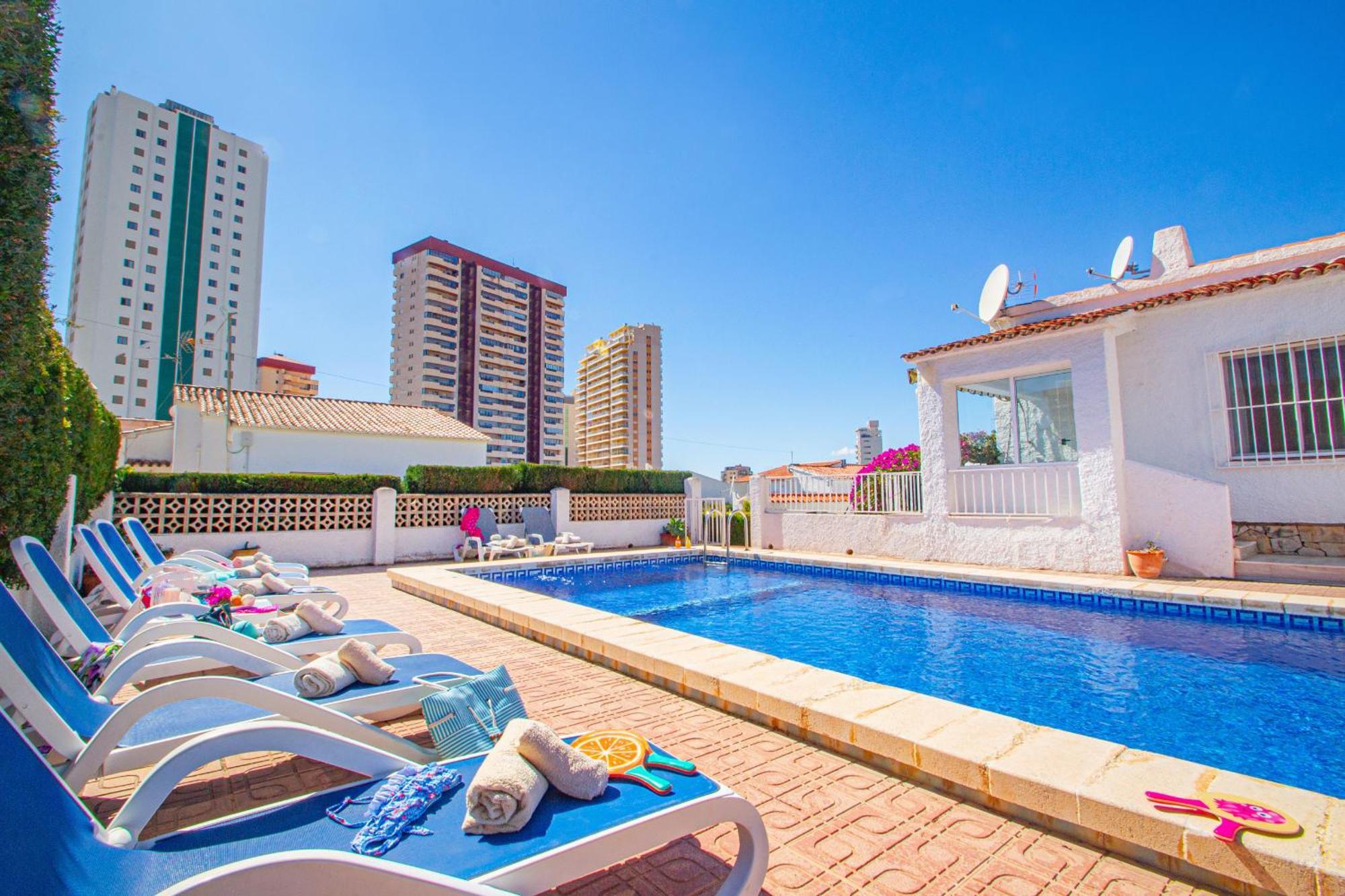 Catrina - Plusholidays * Calpe