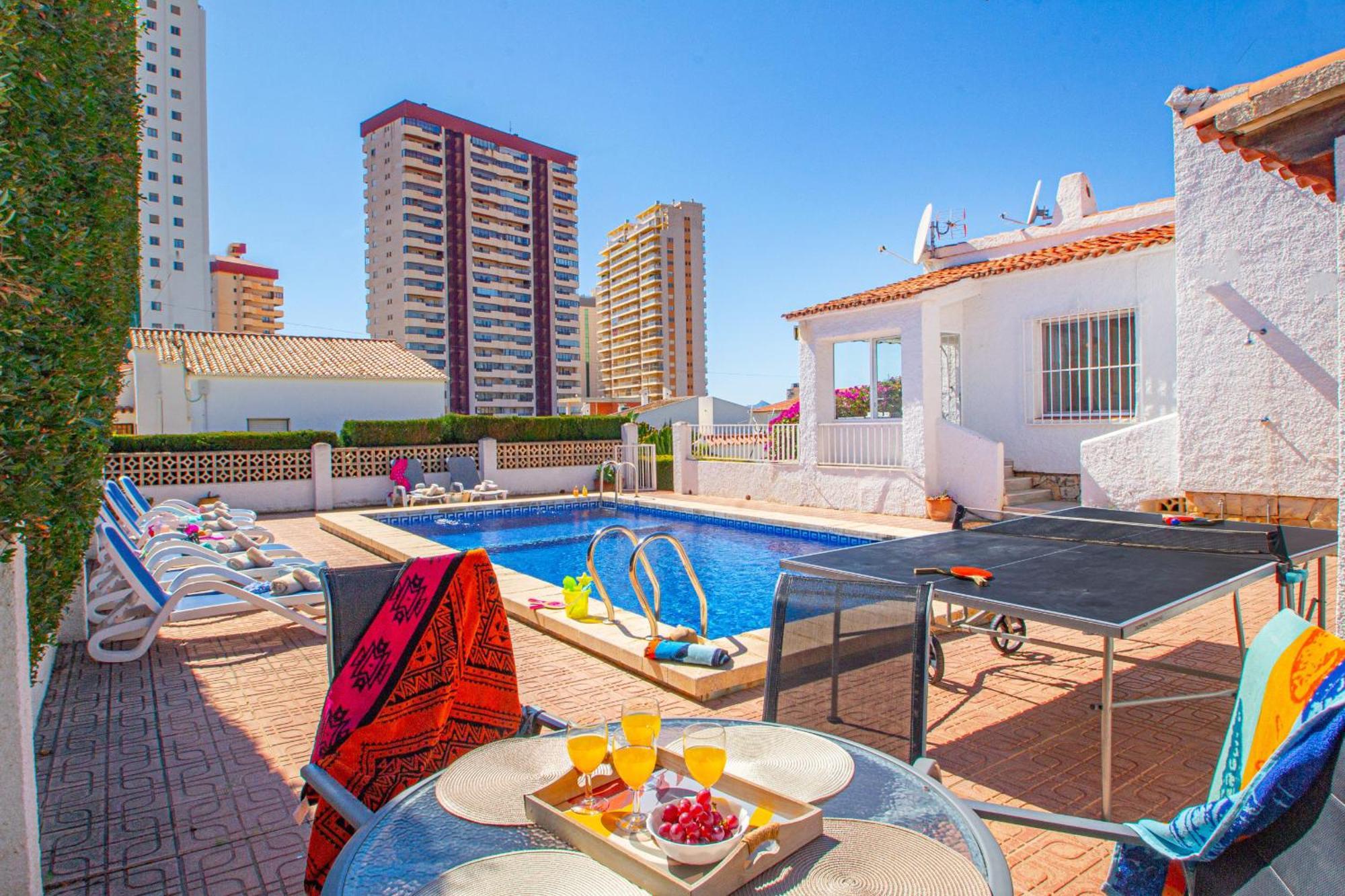 Catrina - Plusholidays * Calpe